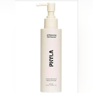 NWT Phyla pH Balancing Gel Cleanser